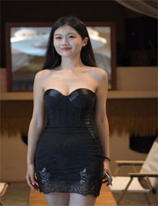 奇怪的袜子精灵